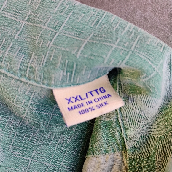 Tommy Bahama Silk Hawaiian Shirt Mens XXL Turquoise Tropical Florals Camp Beach - Picture 6 of 12